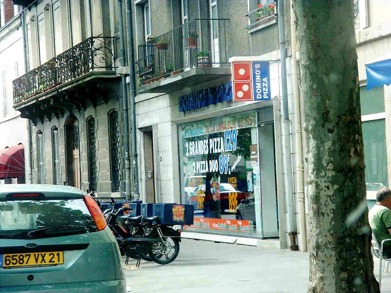 Dominos, Dijon