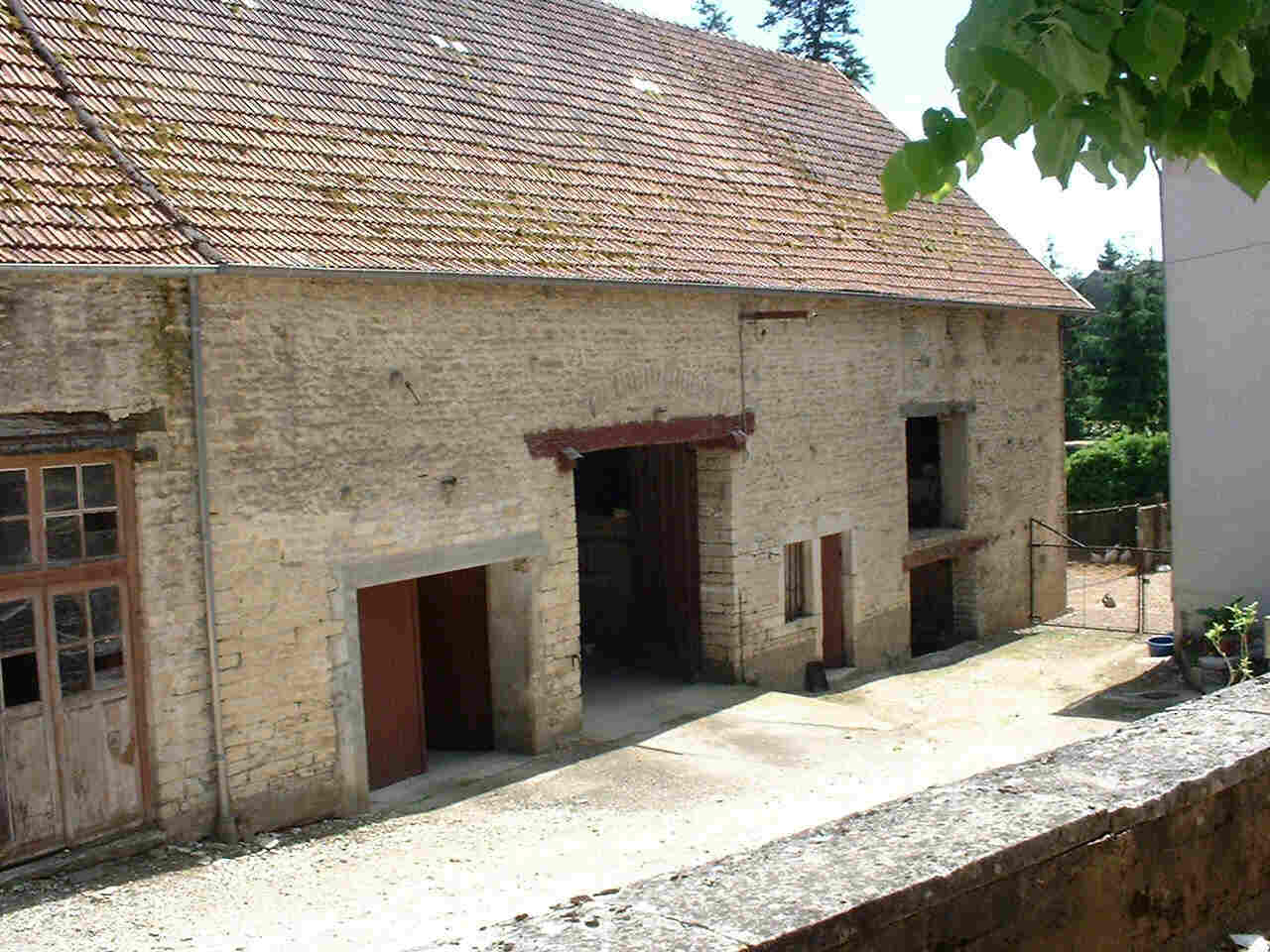 Barn/garage, Fontaine-Francaise
