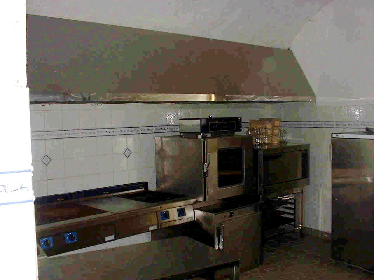 Chateau prep kitchen
